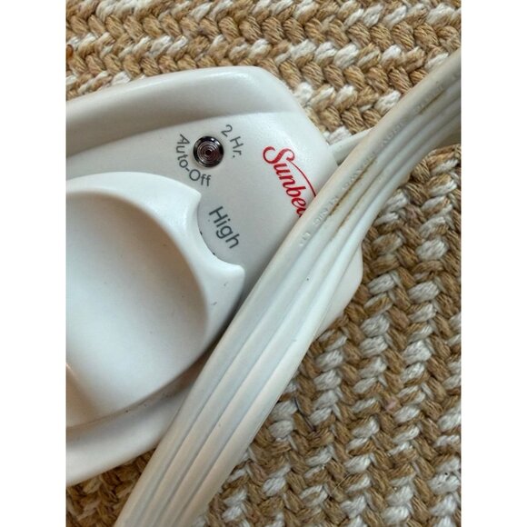 Sunbeam 834B model plug-in, warming pack - Picture 2 of 5